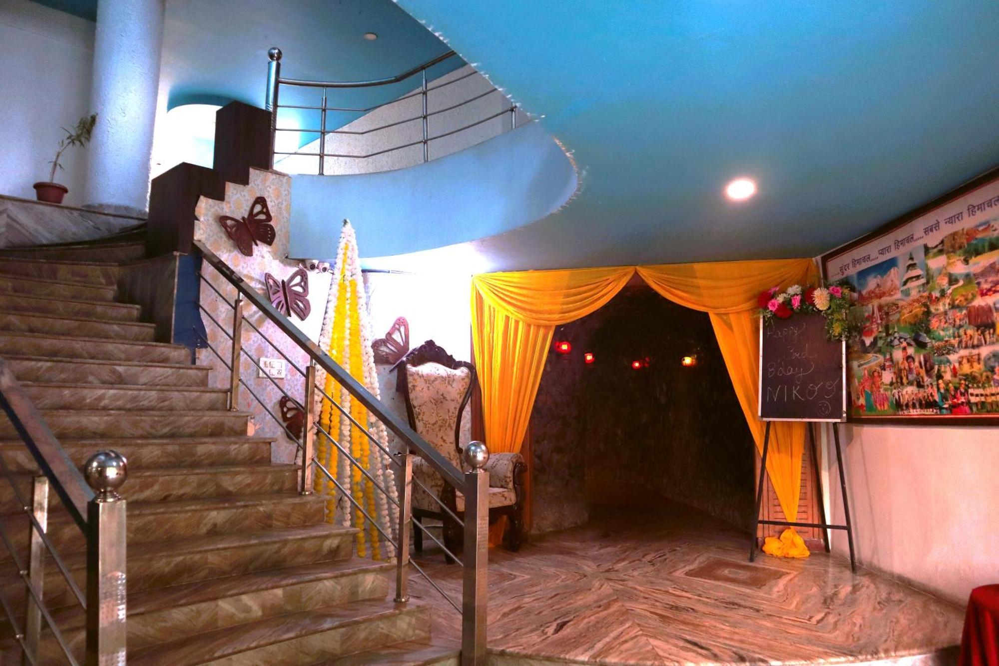 Hotel River Bank ماندي المظهر الخارجي الصورة