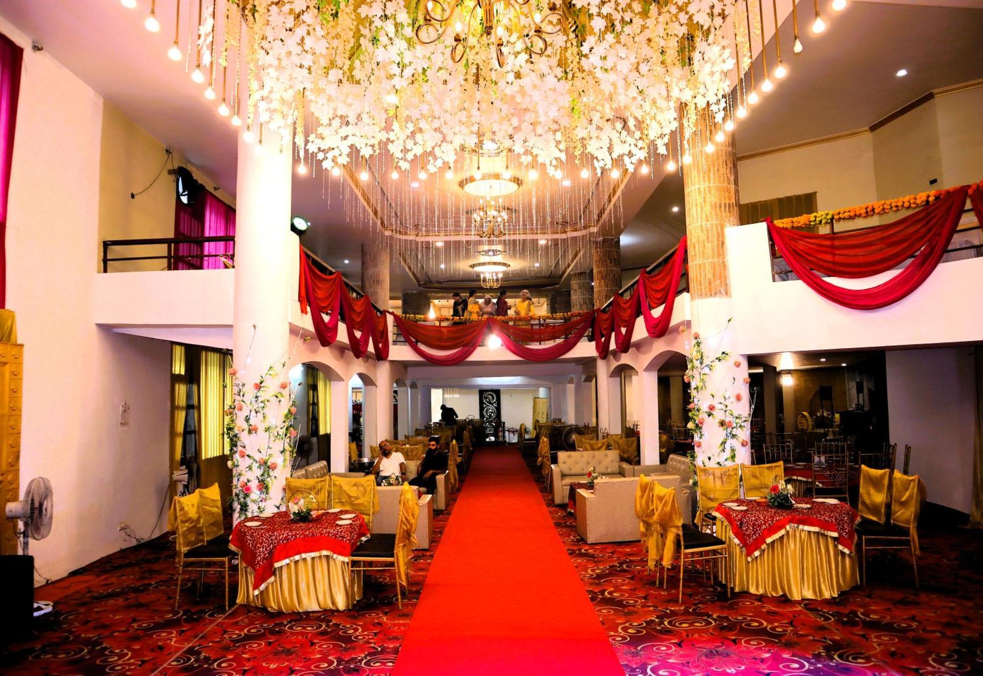 Hotel River Bank ماندي المظهر الخارجي الصورة