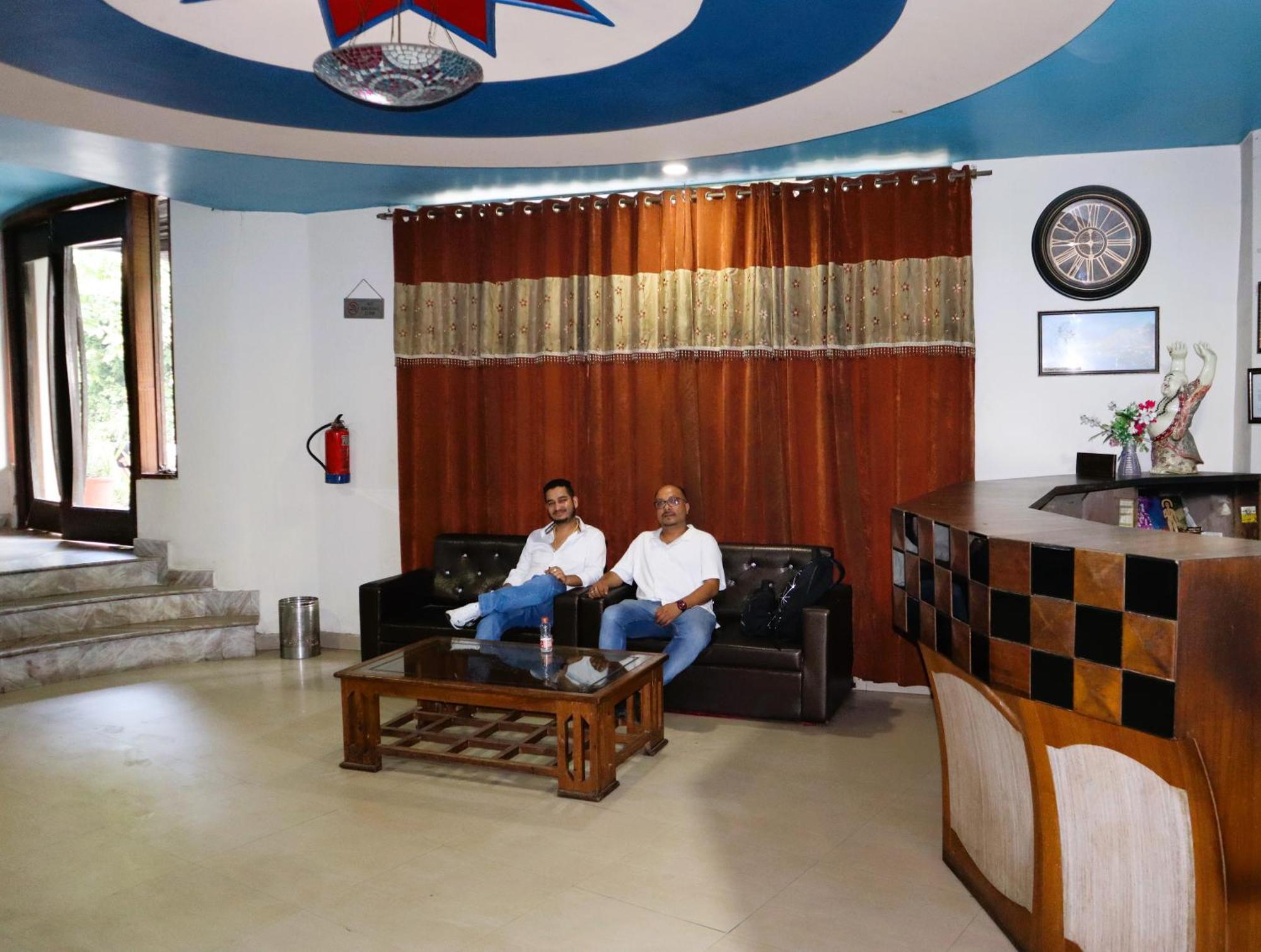 Hotel River Bank ماندي المظهر الخارجي الصورة